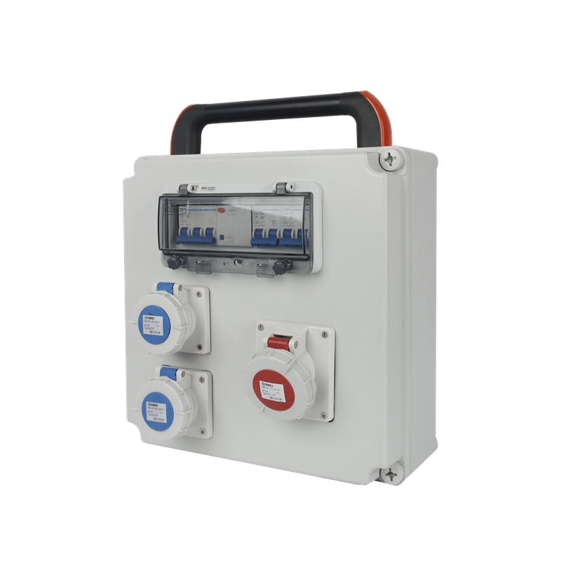 Portable socket distribution box