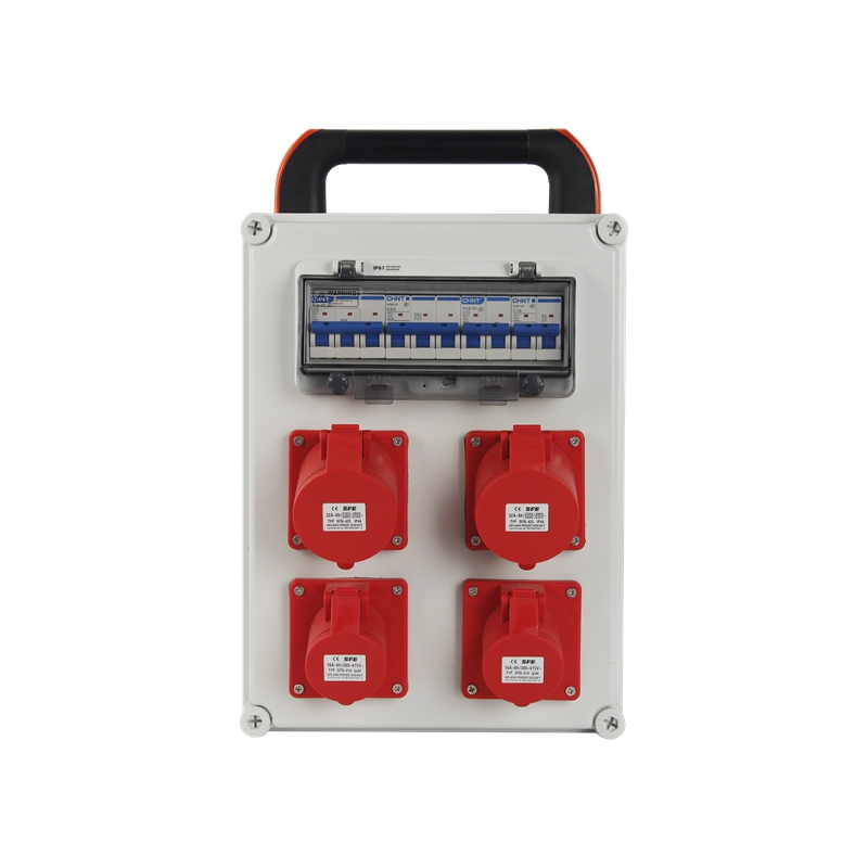 Portable socket distribution box