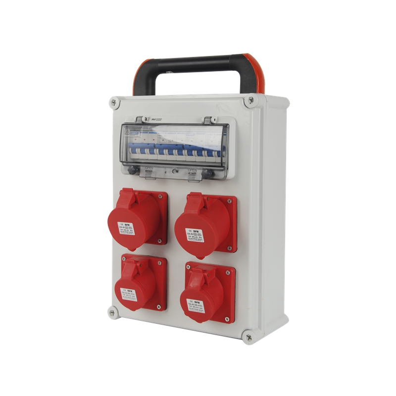 Portable socket distribution box