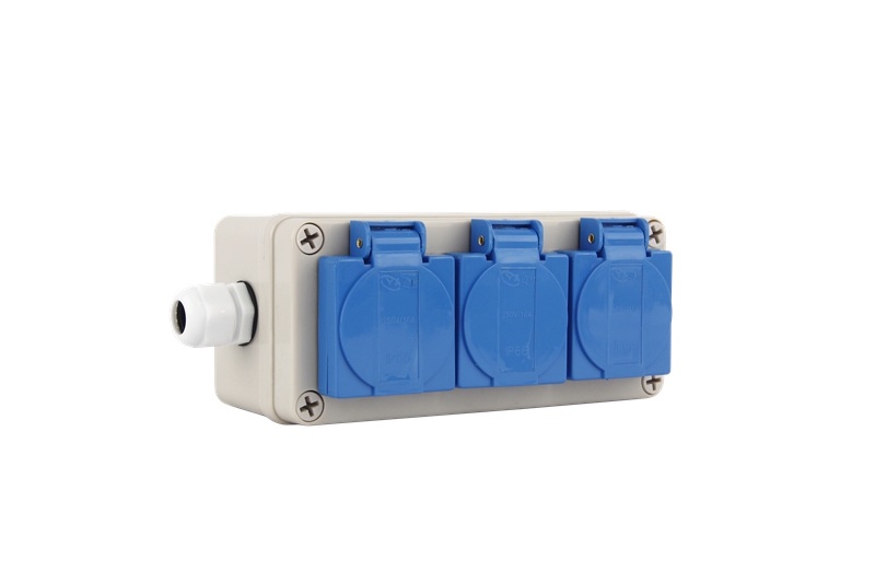 Waterproof socket box
